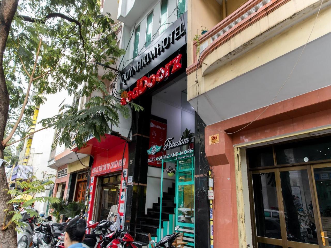 Reddoorz Near 23Rd September Park Otel Ho Şi Min Dış mekan fotoğraf