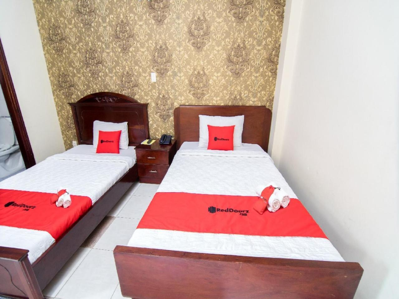 Reddoorz Near 23Rd September Park Otel Ho Şi Min Dış mekan fotoğraf